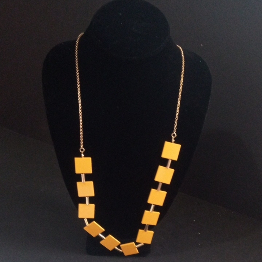 Paparazzi Gold Geometric Necklace